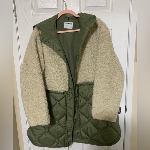 Gap/Old navy Hooded Sherpa Quilted Hybrid Coat for Women - Picture 4 of 5